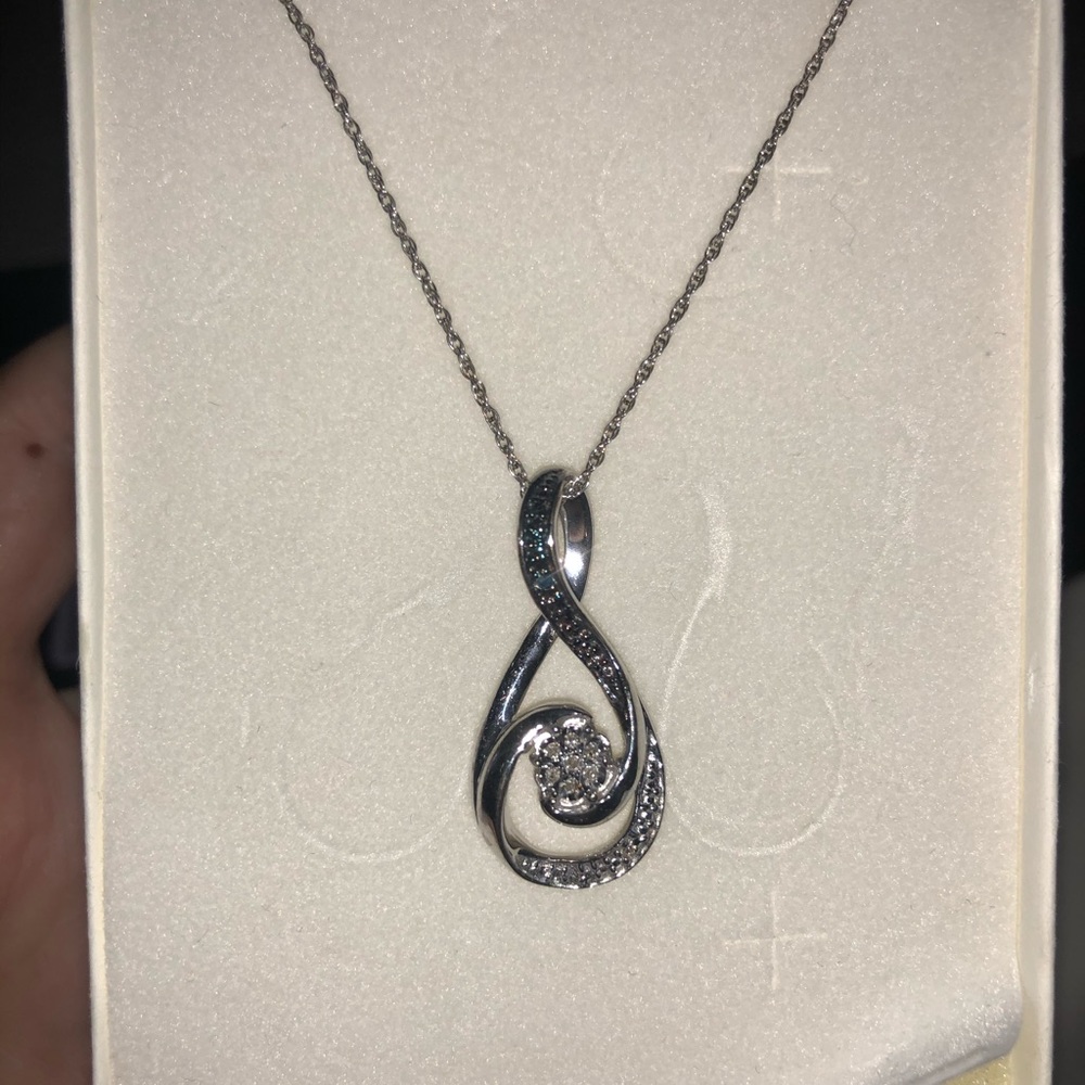 Necklace from kays jewelers